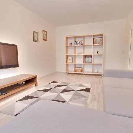 Daily Near The Toompea Castle With Free Parking Apartamento
